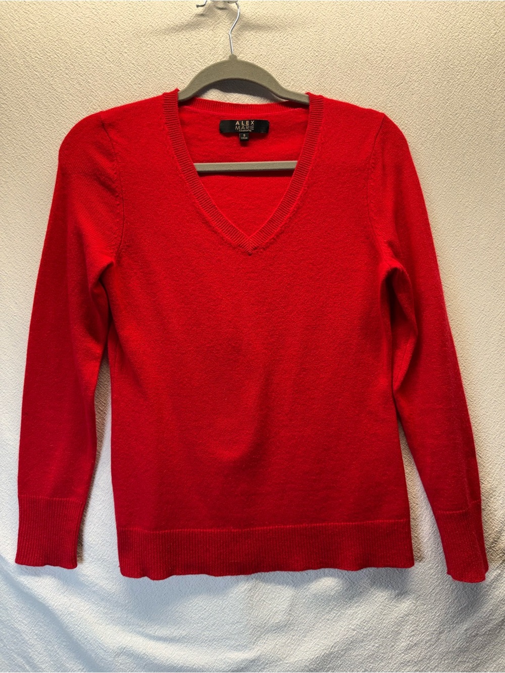 Old Money Cashmere Alex Marie Red V-Neck Long Sleeve Sweater Soft Quality Luxury